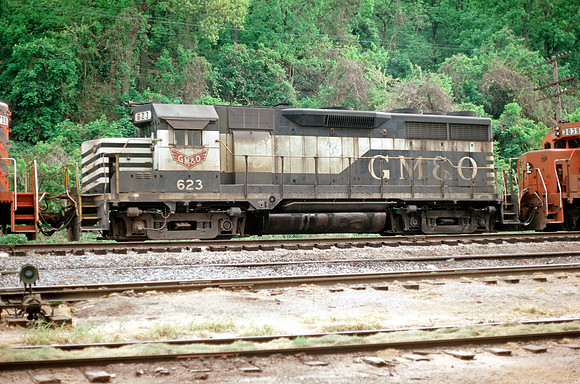 Slide 302-05