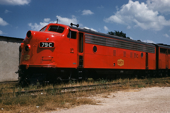 Slide 035-01